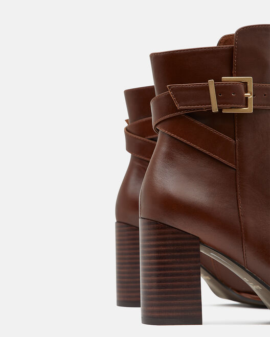 ANKLE BOOTS - LYNDA, BROWN